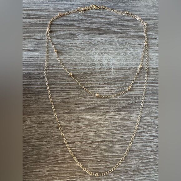 Elegant Gold Layered Necklace A1470 - Picture 4 of 6